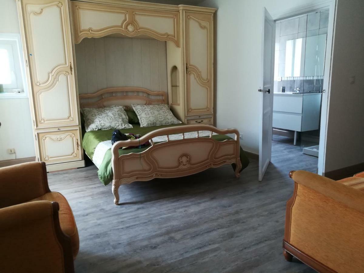Appartamento Logis Des Chouans Les Landes-Genusson Esterno foto